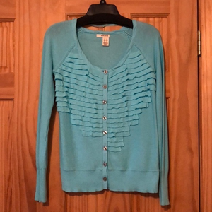 EUC DKNY JEANS SWEATER WITH‎ RUFFLES SIZE XS